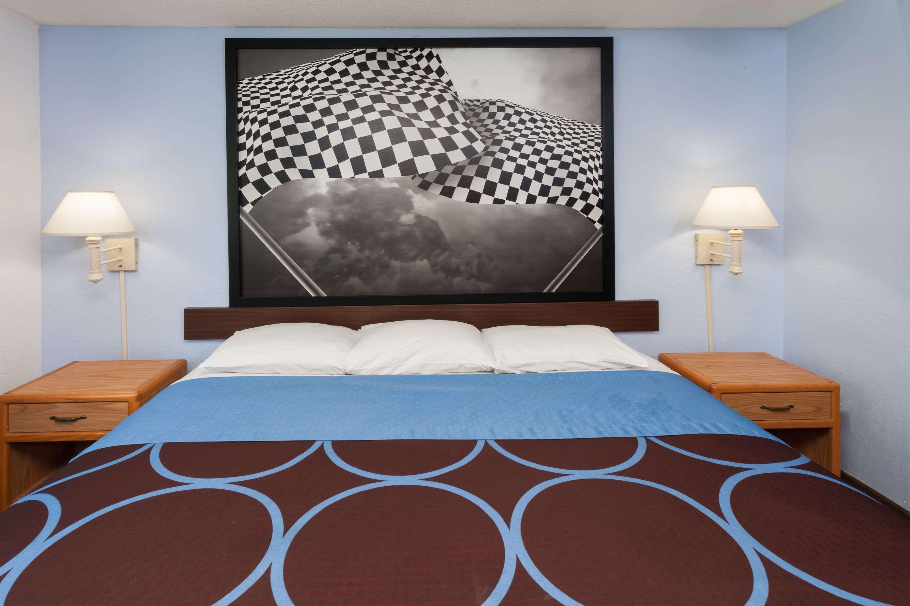 Hotel Super 8 By Wyndham Huntington Exteriér fotografie